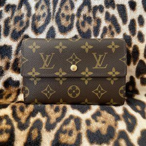 Auth Louis Vuitton Sarah Wallet Monogram Canvas